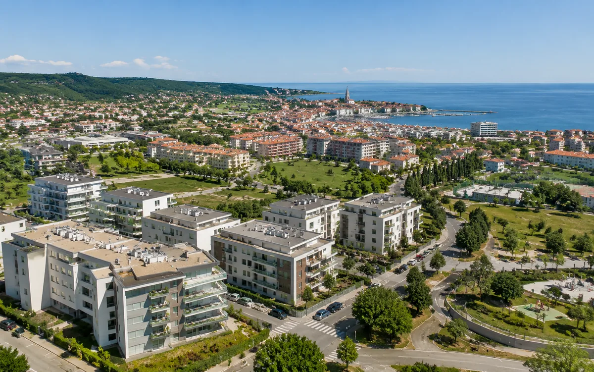 Stanovanja, prostor in razvoj Izole